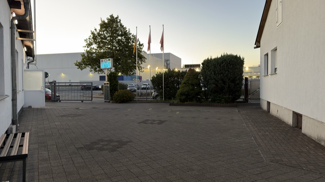 Akşam saatlerinde avlumuz